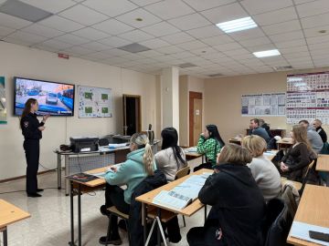 Сотрудники Госавтоинспекции провели занятия в автошколах города Мелитополя