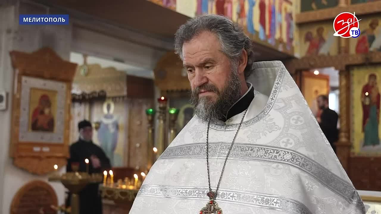 Все священники Запорожской области собрались в монастырском храме, чтобы попрощаться с отцом Сергием