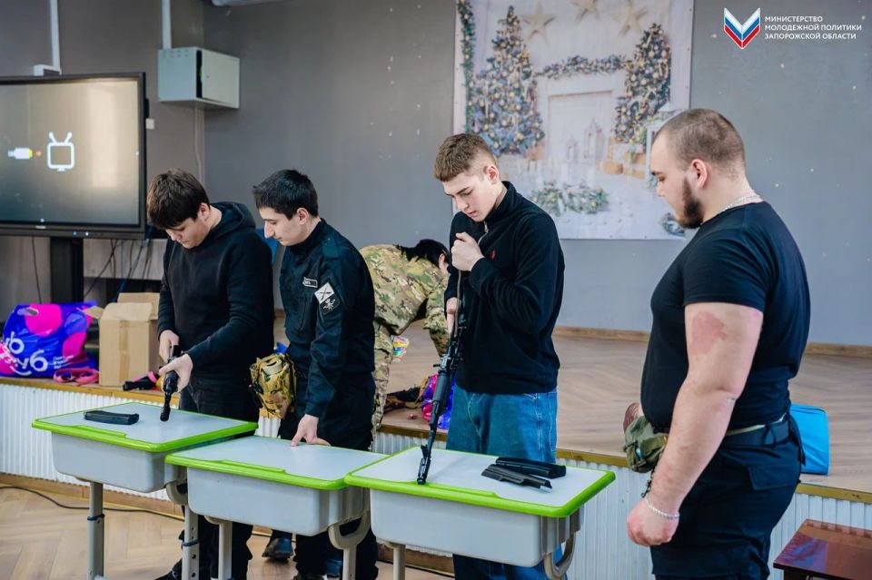 Урок мужества, гражданской обороны и тактической медицины прошёл в Мелитополе