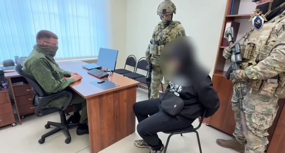 Силовики поймали мужчину, который помогал украинским спецслужбам прятать СВУ для диверсий в Мелитополе