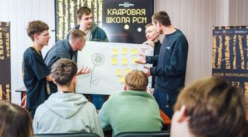 Студенты МелГУ приняли участие в игре «Пройди метр в моих тапочках»