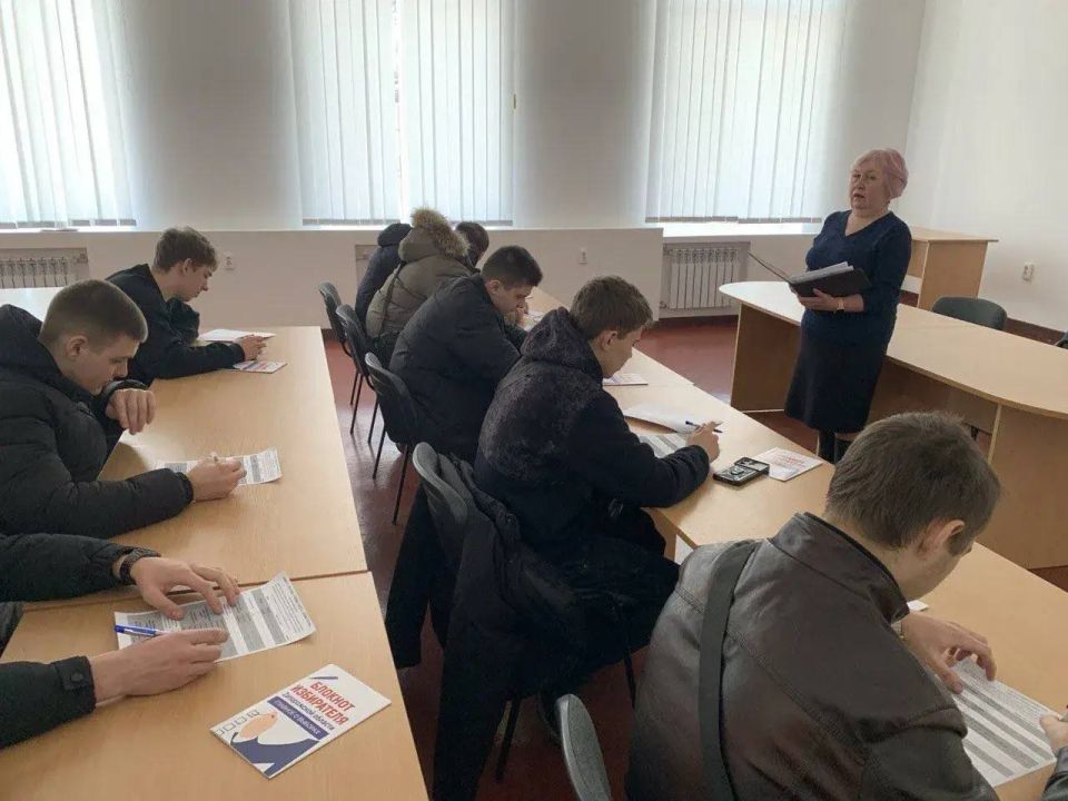 27 ������� � ������ �����������, ������������ �� ��� �������� ����������, ������������ ��������������� ������������� �������� � 19 ������� ������������� ����� �������� ����� ������������� ���������������� �������