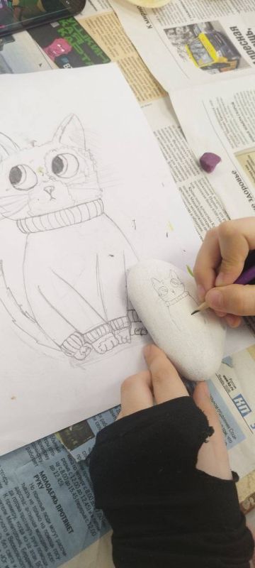 Мастер-класс «Портреты кошек на крымской гальке»