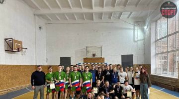 В Мелитополе состоялось первенство по флорболу