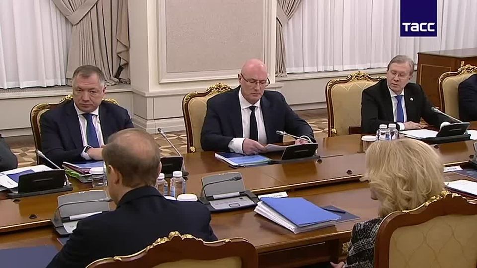 Социальные пенсии проиндексируют с 1 апреля Премьер-министр Российской Федерации Михаил Мишустин сообщил о проведении индексации социальных пенсий с 1 апреля 2026 года