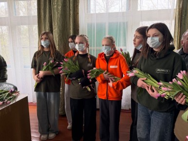 Цветы для тех, кто спасает жизни