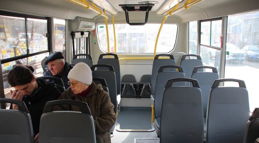 В Мелитополе к поминальным дням запустили автобусный маршрут до городского кладбища