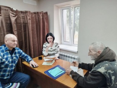 Приём граждан в с. Светлодолинское: диалог власти и населения