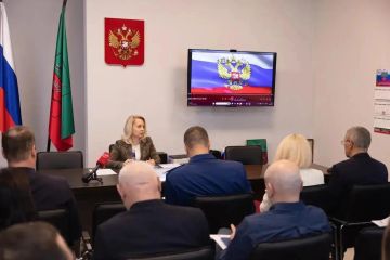 Евгений Балицкий: Под председательством моего первого заместителя Оксаны Викторовны Вьюник состоялось заседание Правительства Запорожской области, где рассмотрели проекты постановлений и распоряжений