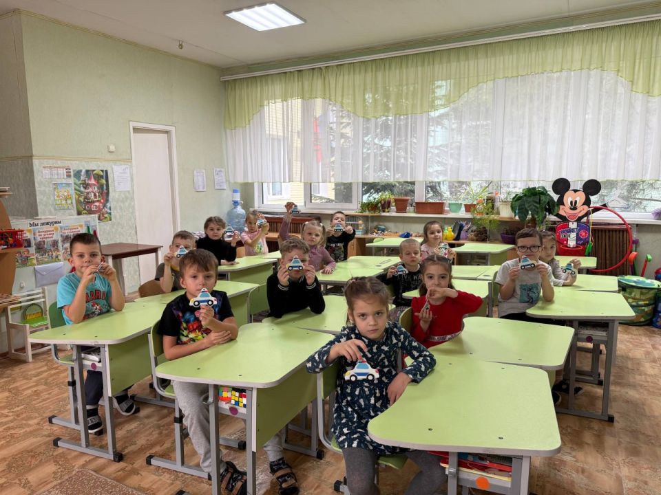 В преддверии знаменательной даты – 90-летия со дня образования Госавтоинспекции – по всей стране проходят мероприятия, призванные отметить вклад сотрудников в обеспечение безопасности дорожного движения