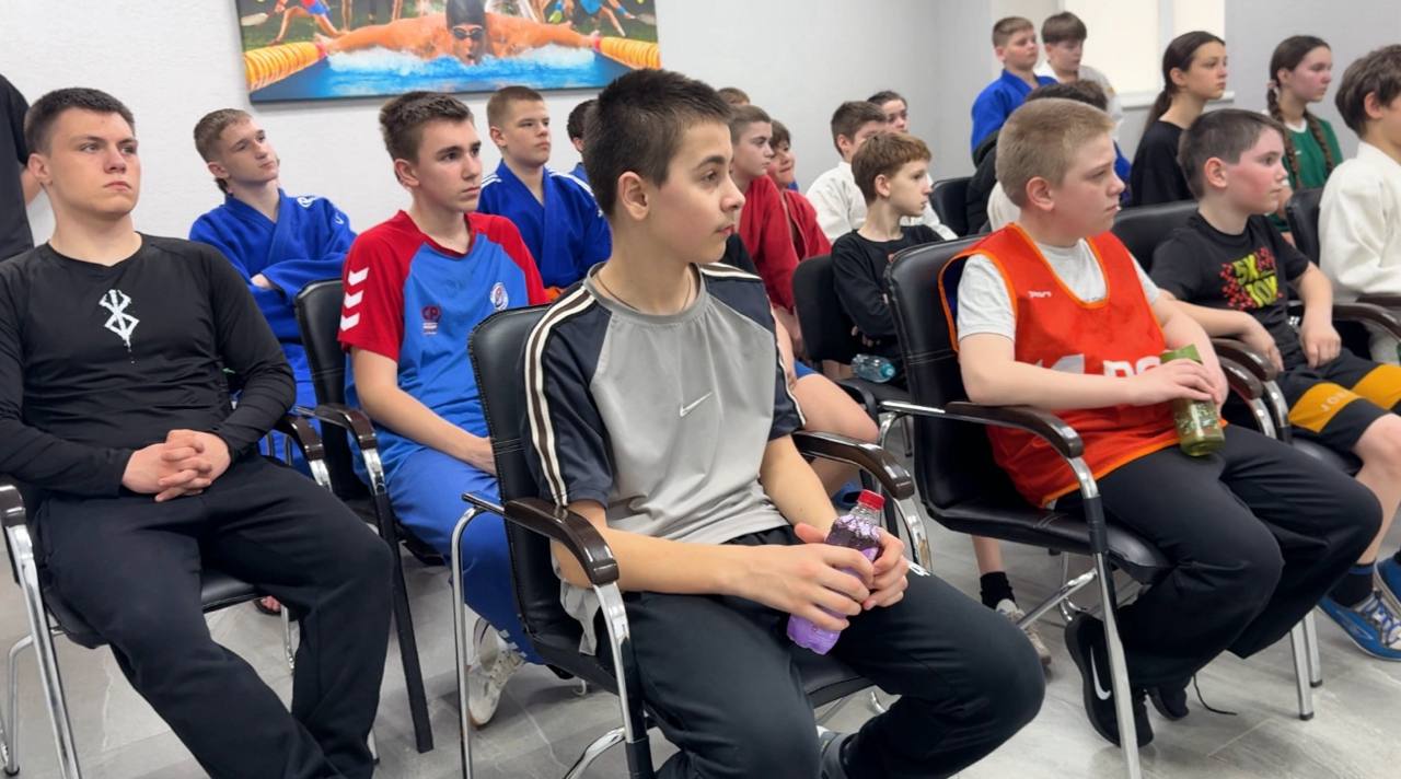 26 марта на базе МКУ ДО «Спортивная школа №3» прошла лекция на тему «Здоровью — да, наркотикам — нет»