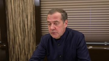 НОВАЯ ВОЛНА МОБИЛИЗАЦИИ В РОССИИ сейчас не нужна, — сообщил Дмитрий Медведев