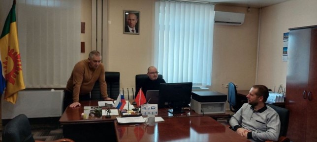 Иван Григоращенко, депутат Энергодарского городского совета от ЛДПР и председатель комиссии по жилищно-коммунальному хозяйству, провел очередное заседание, посвященное актуальным вопросам развития города