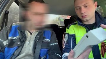 Пьяный электроскутерист пытался откупиться от ответственности в Мелитополе