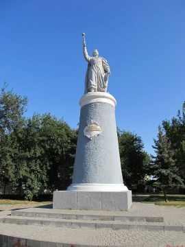 Страницы прошлого:. 14 мая 1954 года решением Мелитопольского городского исполнительного комитета улица Воровского на участке от улицы Фрунзе до Акимовской и сама улица Акимовская были объединены в единый проспект Богдана...