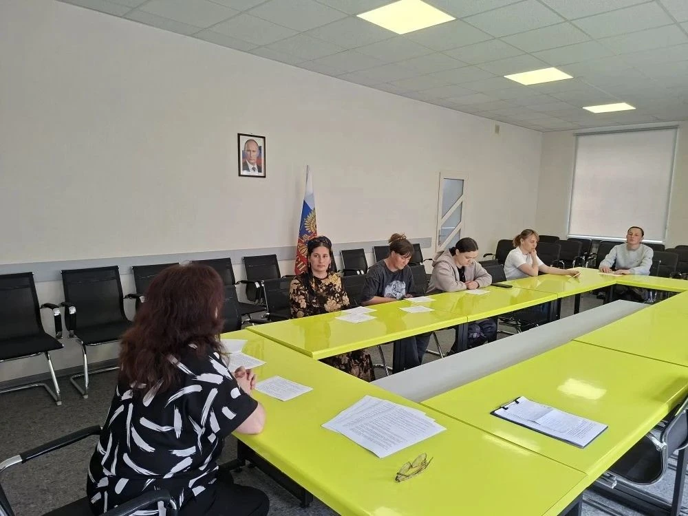 14.05.2026 психологи в социальной сфере отделения социальной помощи семьям с детьми г. Мелитополь ГБУ «Комплексный центр социального обслуживания населения» МТ и СП ЗО для родителей из семей, находящихся в трудной жизненной...