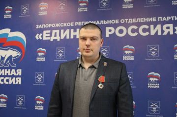 Сергей Золотарёв: Сегодня свой день рождения отмечает руководитель исполнительного комитета Запорожского регионального отделения партии «Единая Россия» Егор Павлович Корякин
