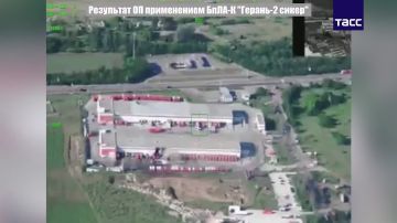 ВС РФ 20 июня с помощью "Гераней" поразили крупный логистический центр "Новой почты" в Харьковской области, использующийся ВСУ для хранения вооружения, БПЛА и компонентов к ним, сообщили в МО РФ