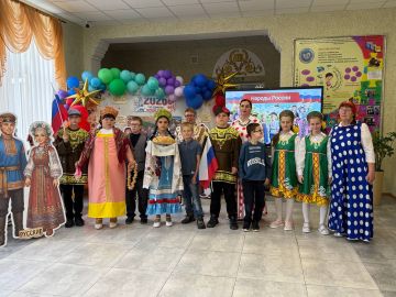 Единство в красках и традициях! В школе-интернате «Гармония» в Мелитополе состоялся этнопраздник, объединивший разные культуры и традиции