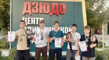 Боксеры из Запорожской области завоевали два золота на турнире в Дагестане