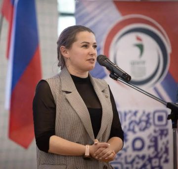 Сергей Золотарёв: Сегодня свой День рождения отмечает депутат Мелитопольского городского Совета, директор спортивной школы №3 Юлия Александрова