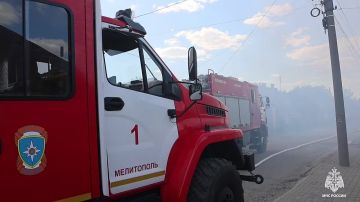 Владимир Рогов: Дом загорелся после удара дрона ВСУ в Мелитополе