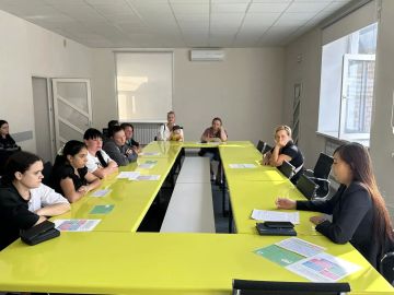 В ГБУ "Комплексный центр социального обслуживания населения" Министерства труда и социальной политики Запорожской области в отделении социальной помощи семьям с детьми г. Мелитополь прошла просветительская лекция для...
