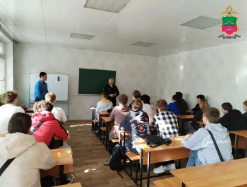 Интернет — зона нулевого доверия: студентам МелГУ рассказали об опасностях, которые могут подстерегать в сети
