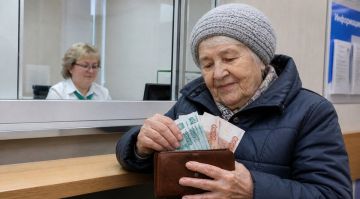 Правительство России направит дополнительные 8,2 млрд рублей на пенсионное обеспечение жителей Донбасса и Новороссии