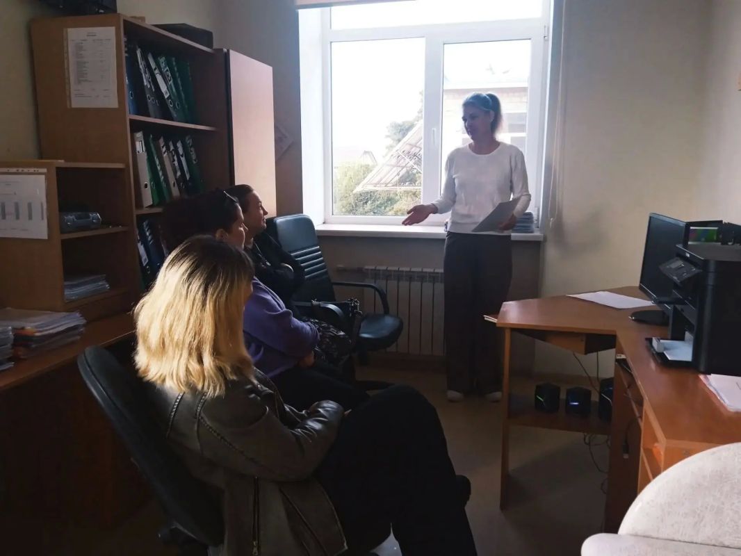 В отделении комплексной реабилитации инвалидов г. Мелитополь ГБУ «Комплексный центр социального обслуживания населения» Министерства труда и социальной политики Запорожской области состоялась лекция для родителей «Осень без...