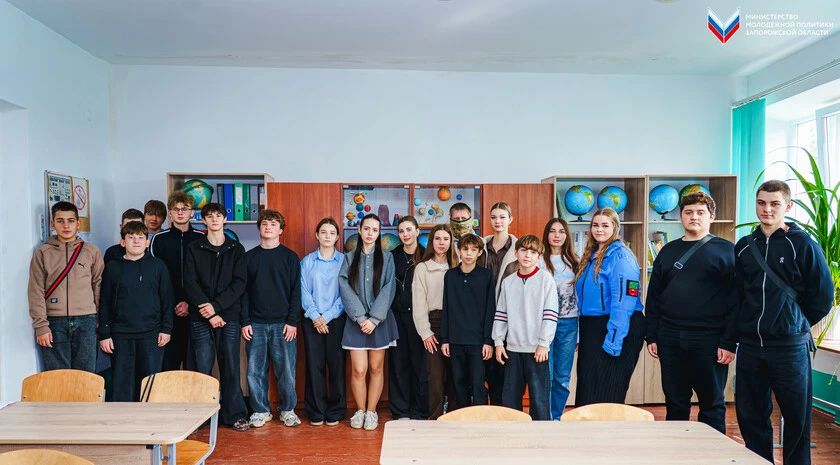 Волонтеры Победы провели памятный урок ко Дню освобождения Мелитополя